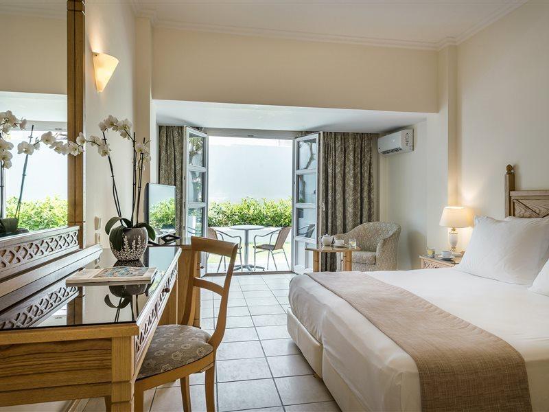 Mitsis Petit Palais Hotel 4*